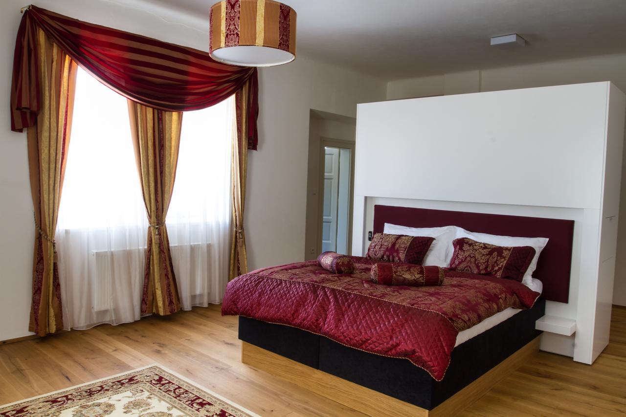 Hotel Panství Dlouhá Lhota Esterno foto