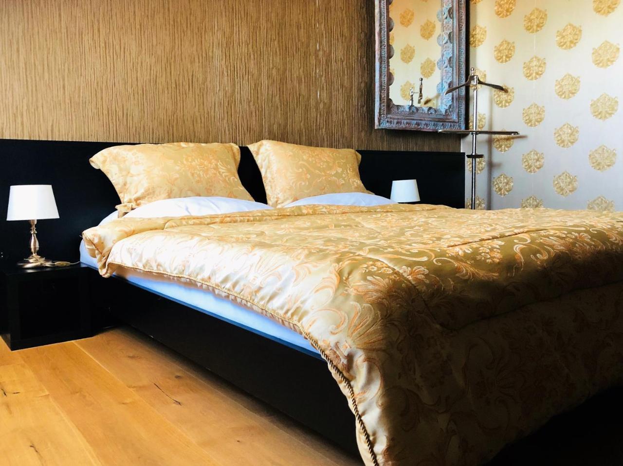 Hotel Panství Dlouhá Lhota Esterno foto