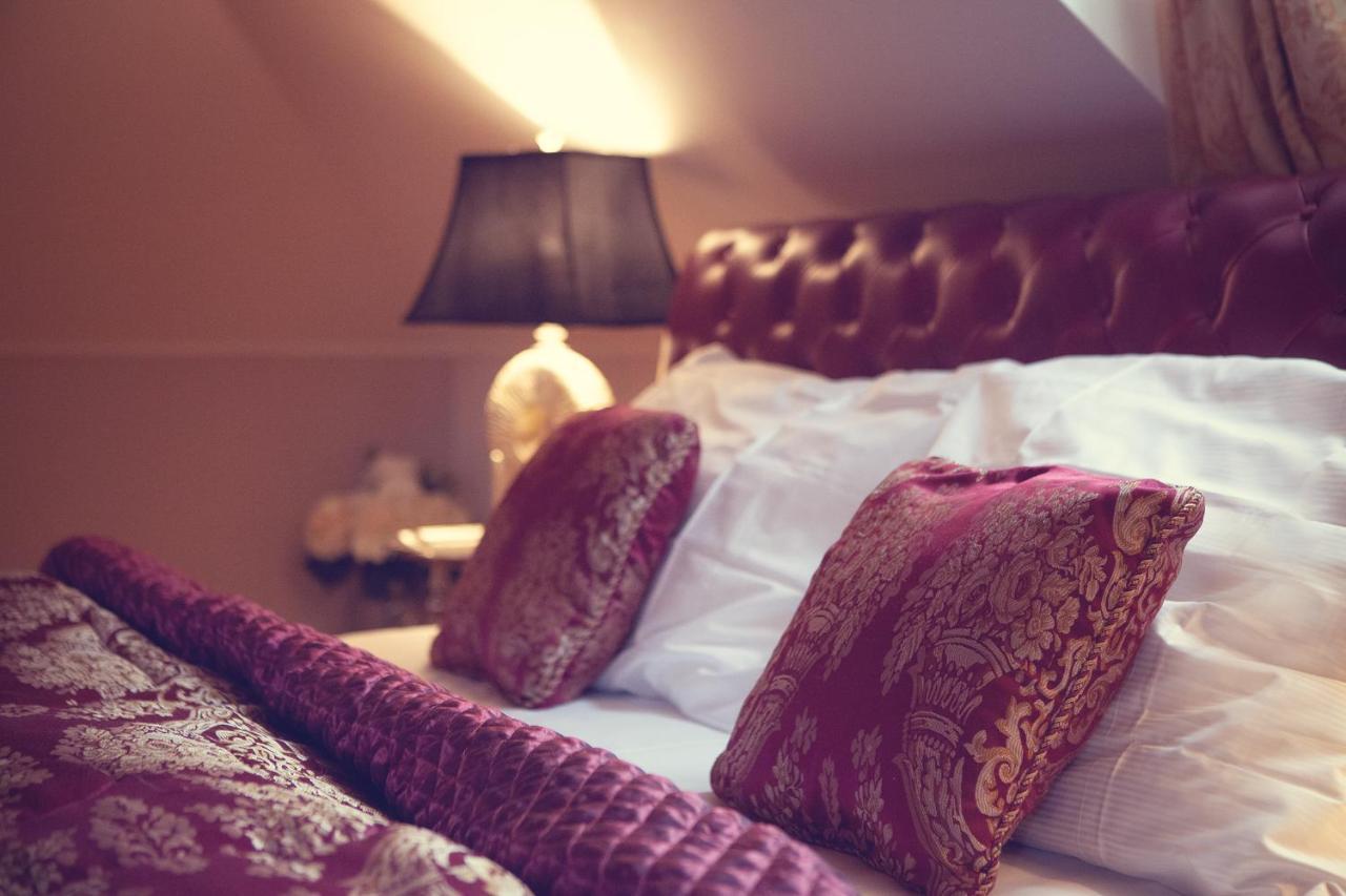 Hotel Panství Dlouhá Lhota Esterno foto